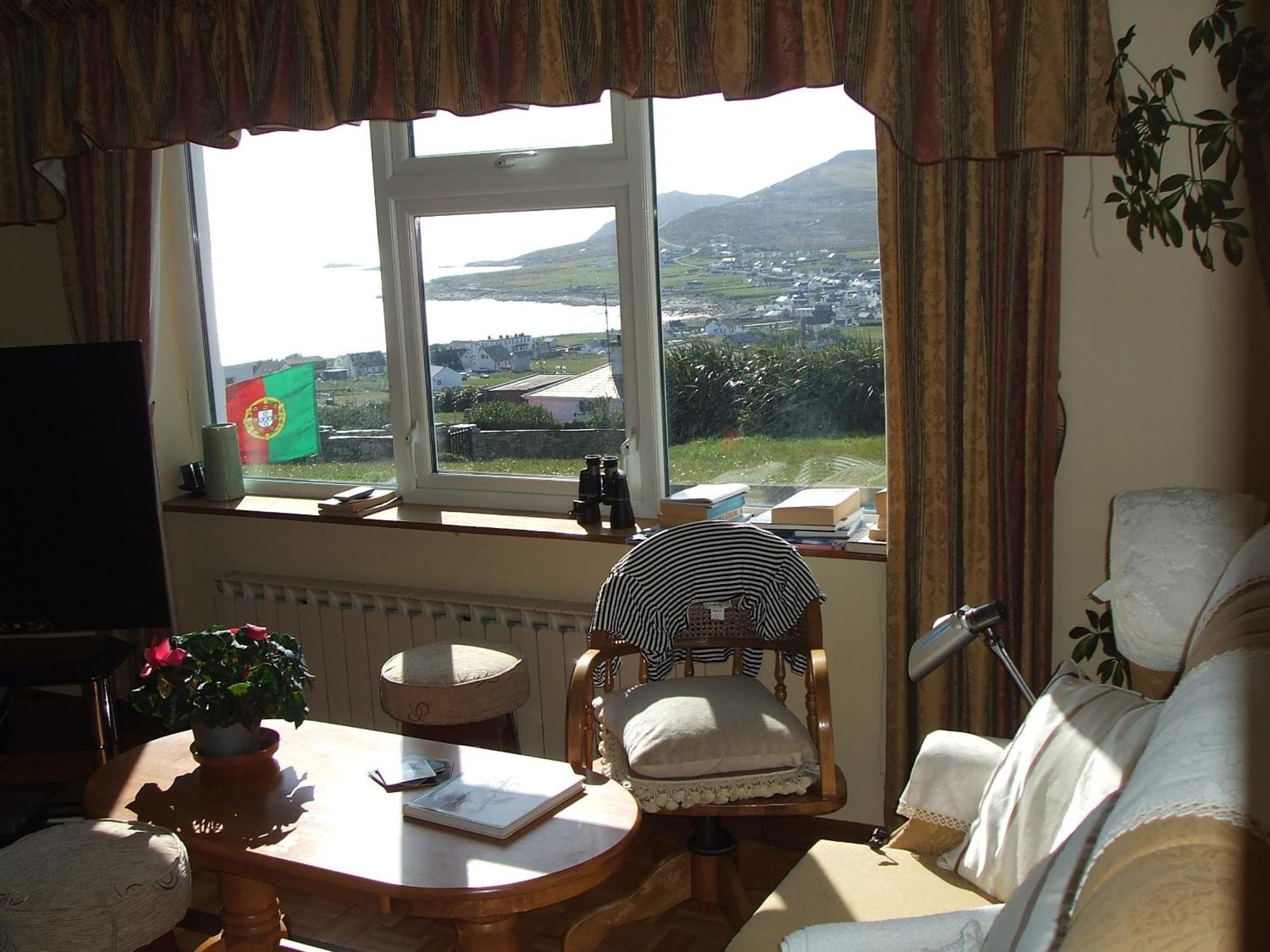 Achill West Coast House Bed & Breakfast Dooagh Exterior photo