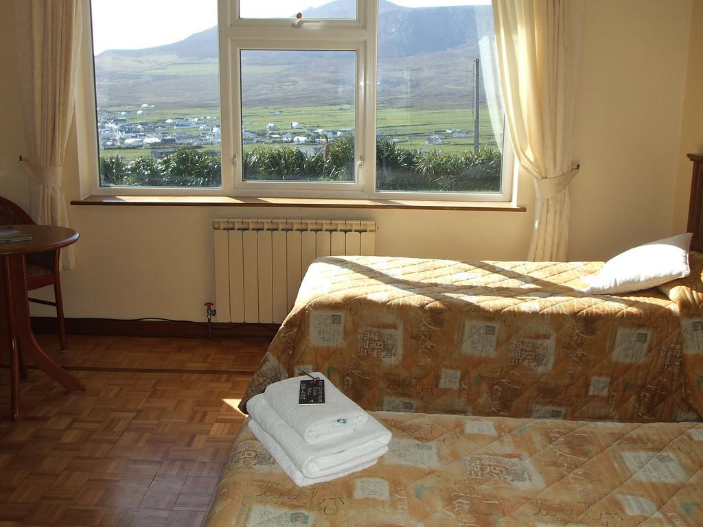Achill West Coast House Bed & Breakfast Dooagh Room photo