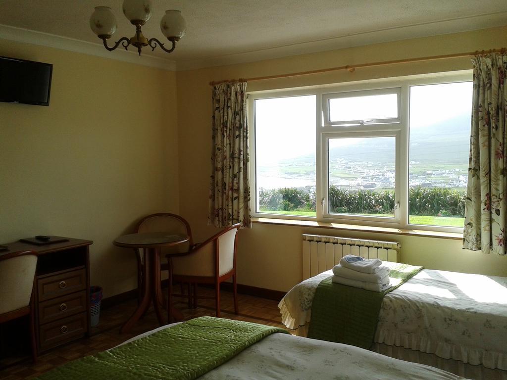 Achill West Coast House Bed & Breakfast Dooagh Exterior photo