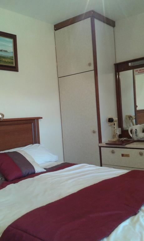Achill West Coast House Bed & Breakfast Dooagh Exterior photo