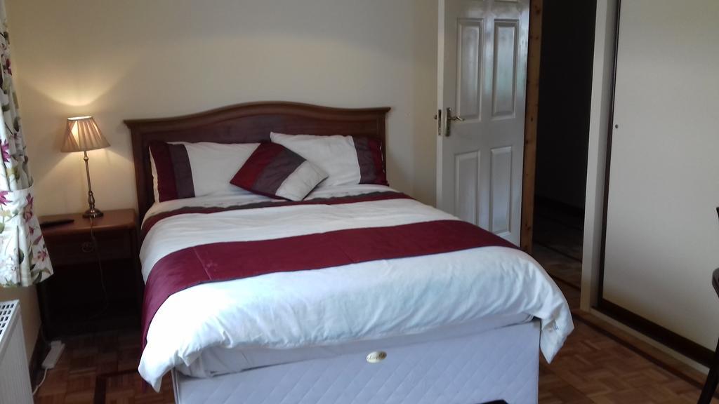 Achill West Coast House Bed & Breakfast Dooagh Exterior photo